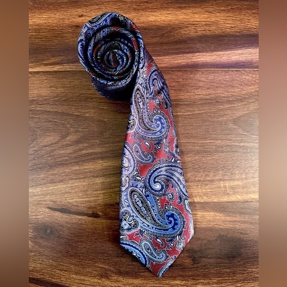 TASSO ELBA 100% Silk Purple On Red  Paisley Necktie - Picture 1 of 10